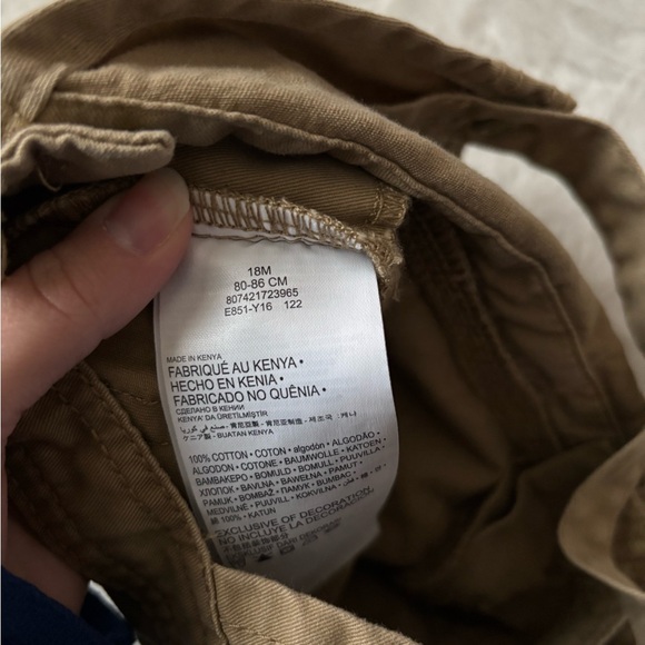 Levi's Classic Beige Short Toddler Overalls - Picture 5 of 5